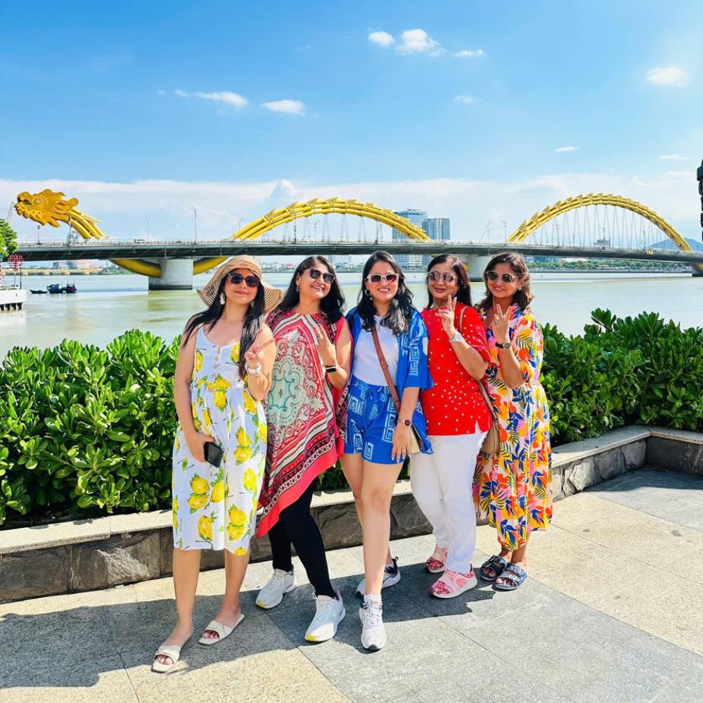 Happy Group Tour